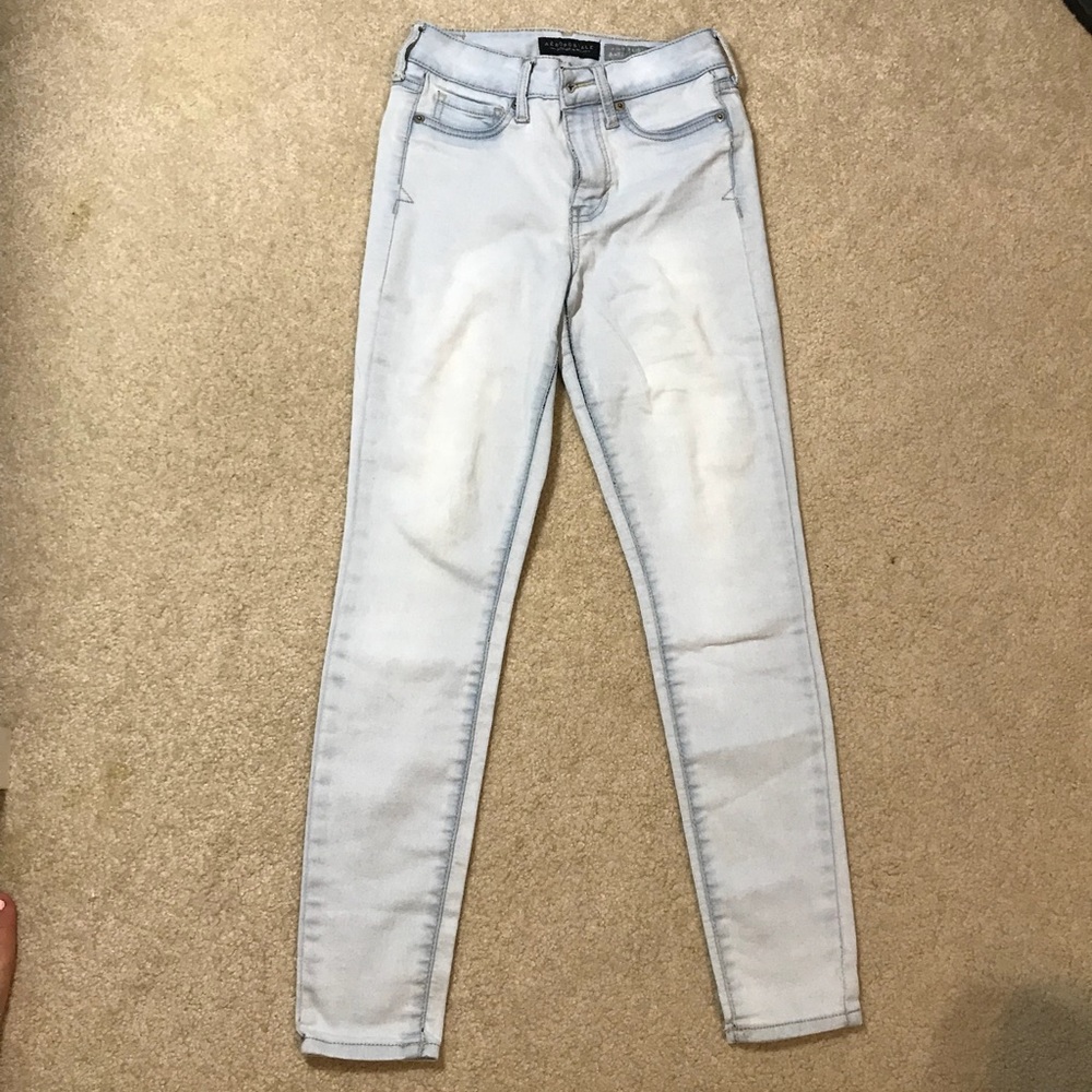 Light jeans